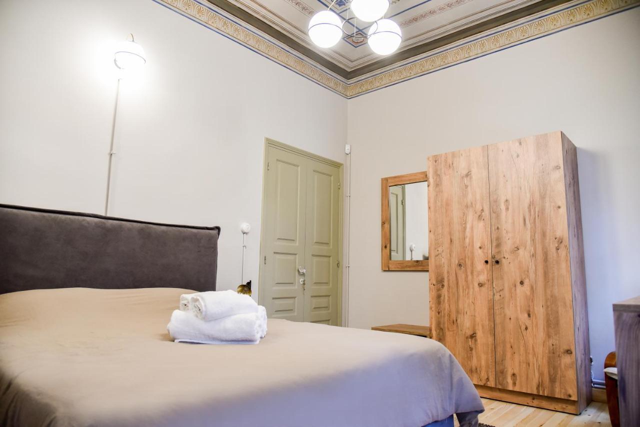 Erst Guest House Афіни Екстер'єр фото