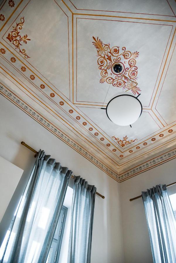 Erst Guest House Афіни Екстер'єр фото