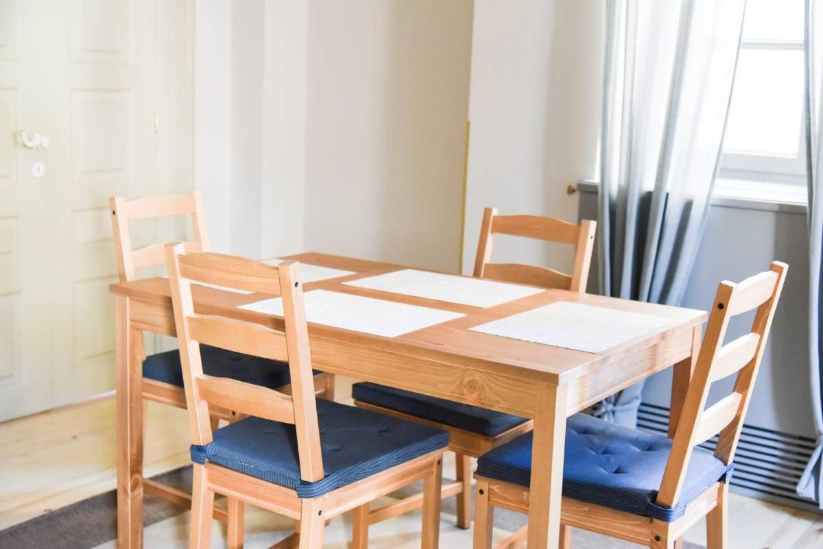 Erst Guest House Афіни Екстер'єр фото
