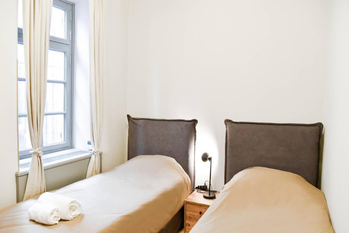 Erst Guest House Афіни Екстер'єр фото
